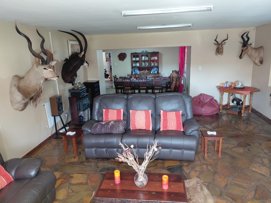 4 Bedroom Property for Sale in Bothasrus Eastern Cape
